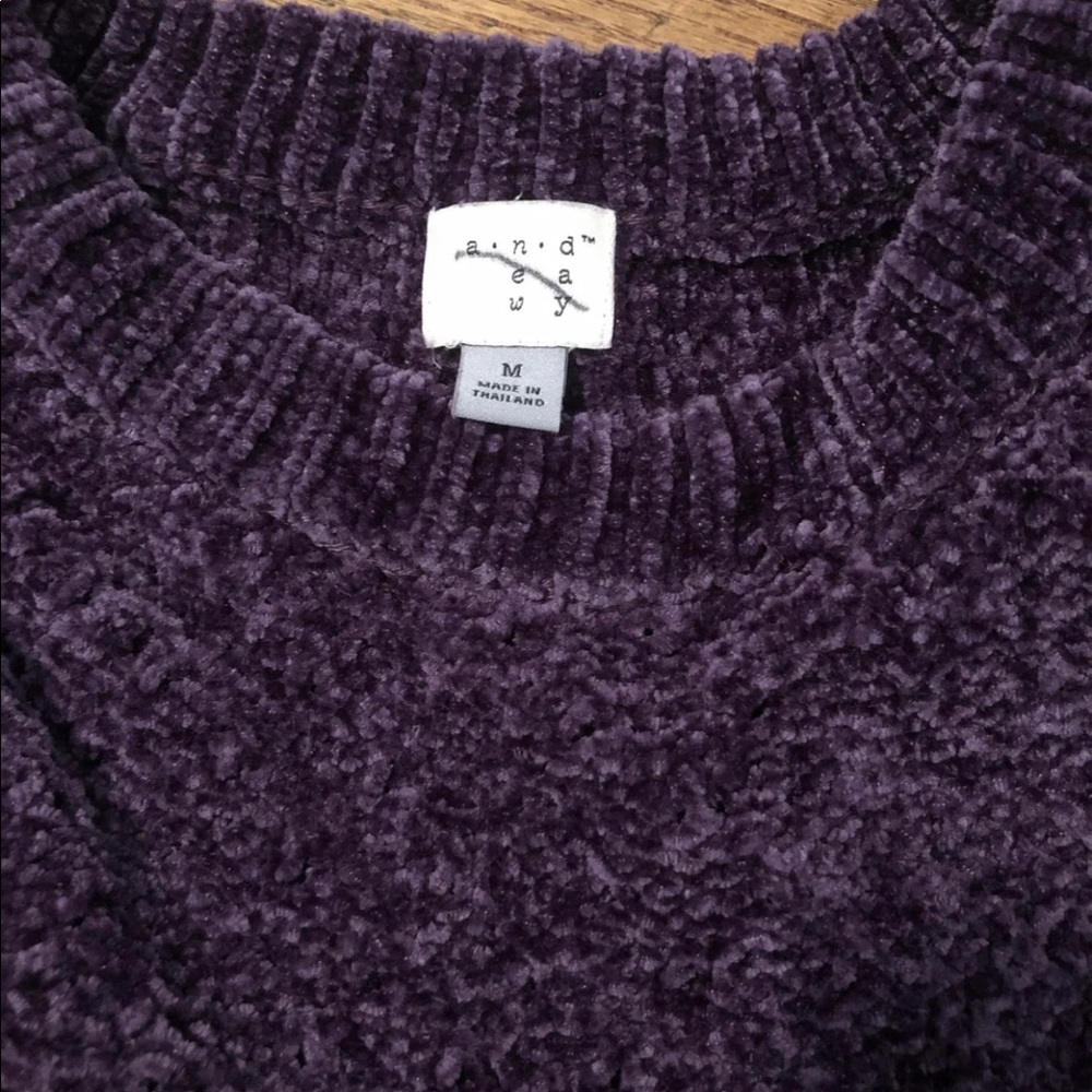 Sweater - Picture 2 of 3